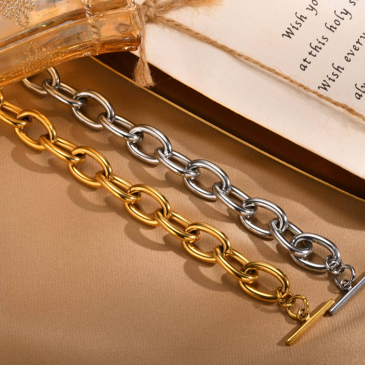 Toggle Bracelet for Women – image 4