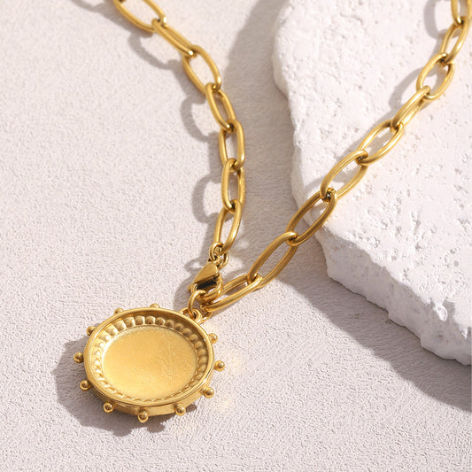 Star Pendant Necklace for Women – image 2