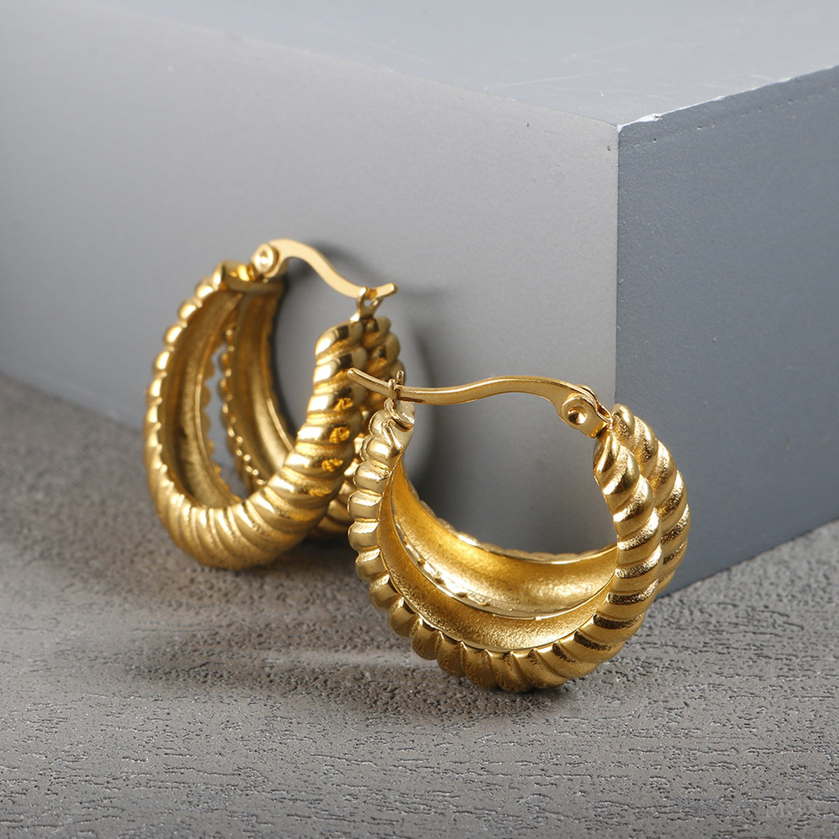 Chunky Hoop Earrings for Women – image 4